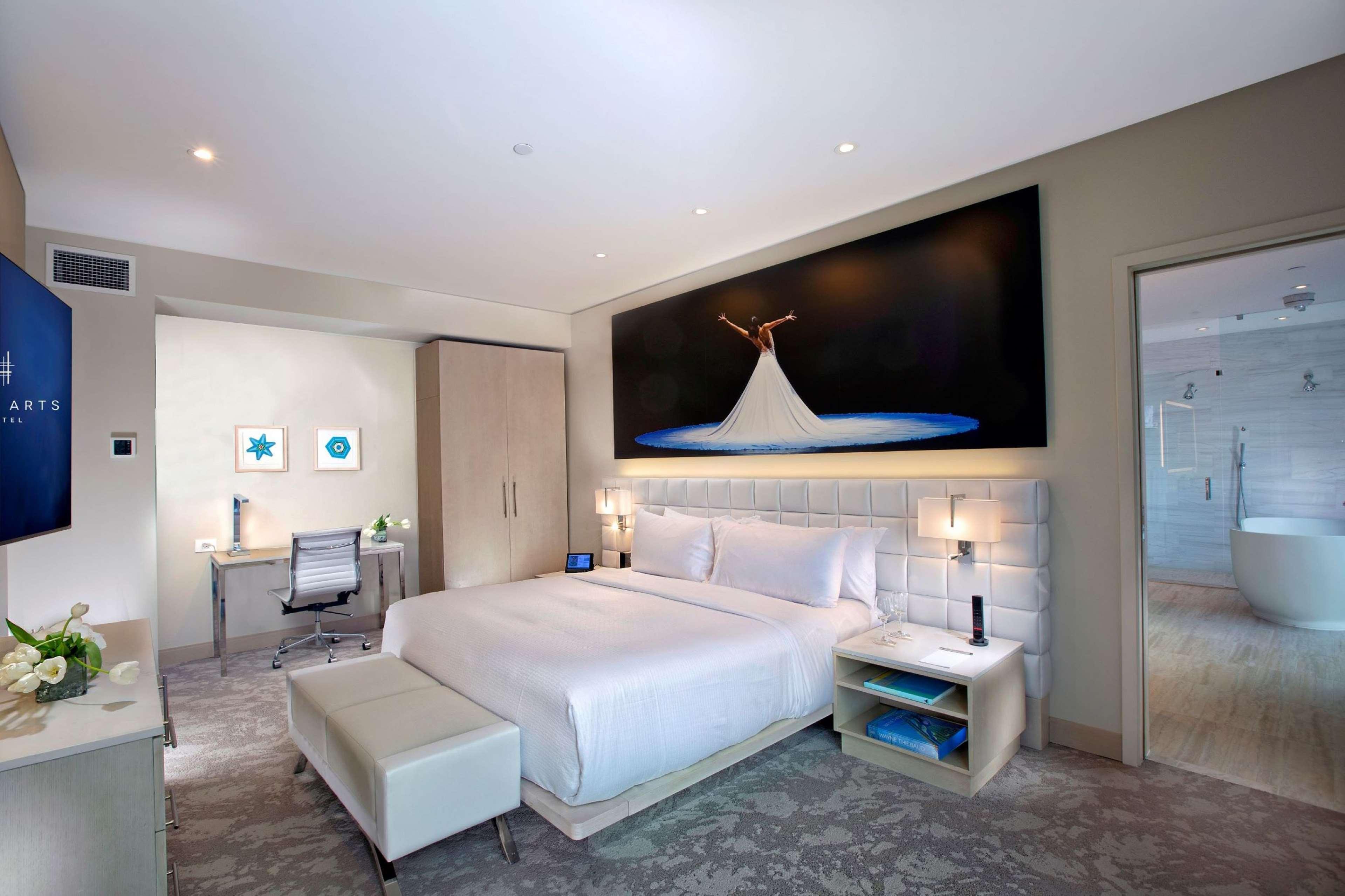 Hall Arts Hotel Dallas, Curio Collection By Hilton Exteriér fotografie